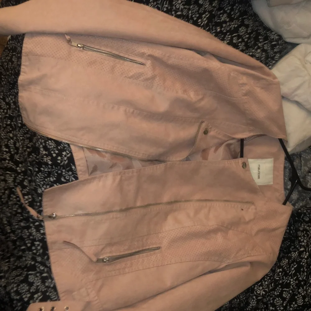 pink biker jacket - Picture 1 of 6
